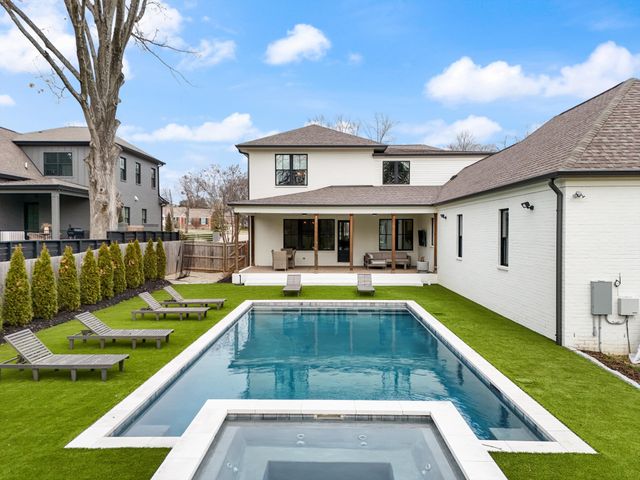 915 Glendale Ln, Nashville, TN 37204