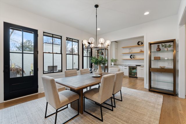 915 Glendale Ln, Nashville, TN 37204