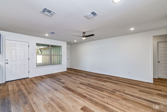 2614 Dallas St, San Angelo, TX 76901