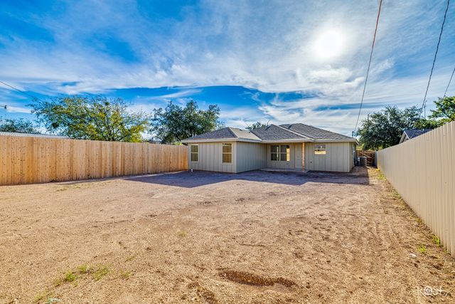 2614 Dallas St, San Angelo, TX 76901