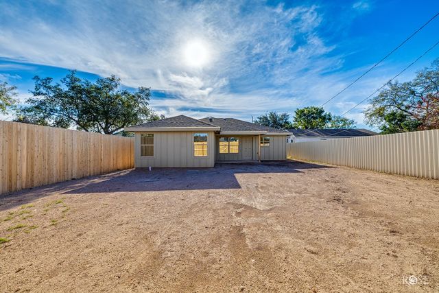 2614 Dallas St, San Angelo, TX 76901