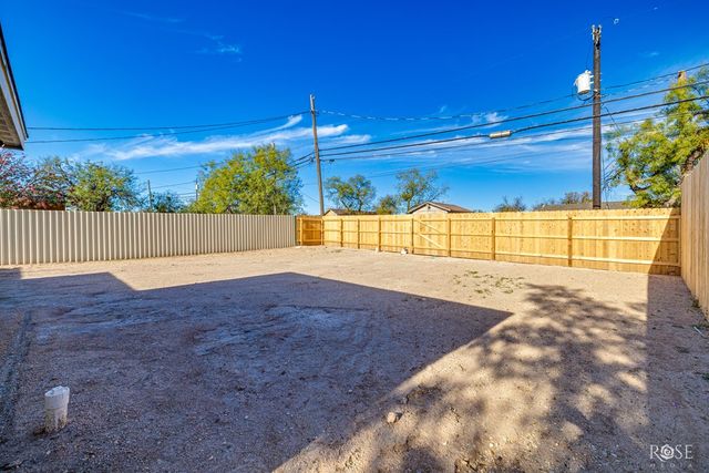 2614 Dallas St, San Angelo, TX 76901
