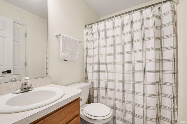 4335 E Field Gate Drive, South Bend, IN 46628