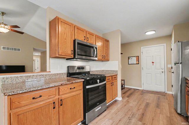 4335 E Field Gate Drive, South Bend, IN 46628