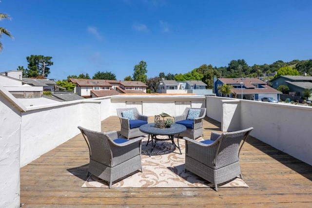 145 Farallon Court, Aptos, CA 95003
