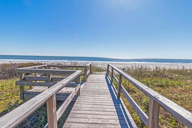 48 Beach Club Villas, Isle Of Palms, SC 29451