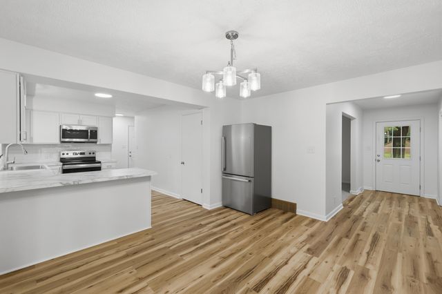 672 JAKWAY Avenue, Benton Harbor, MI 49022