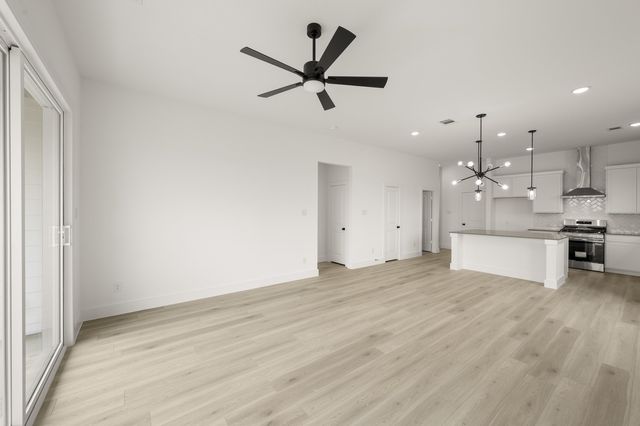 316 Sequoia Lane, Denton, TX 76210