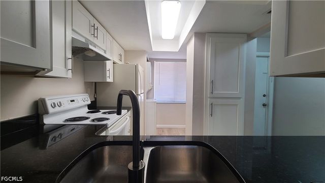 930 SW 47th TER 5, Cape Coral, FL 33914
