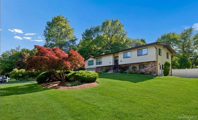 5 Shagbark Court, New City, NY 10956