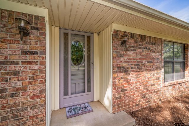 115 Tiffany St, Longview, TX 75605