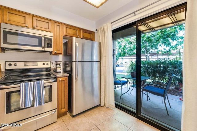 9275 E MISSION Lane 118, Scottsdale, AZ 85258