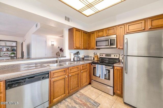 9275 E MISSION Lane 118, Scottsdale, AZ 85258