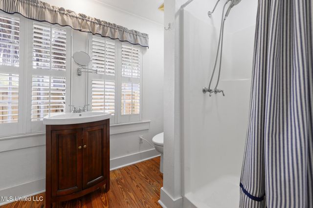 321 State Street, Bay Saint Louis, MS 39520