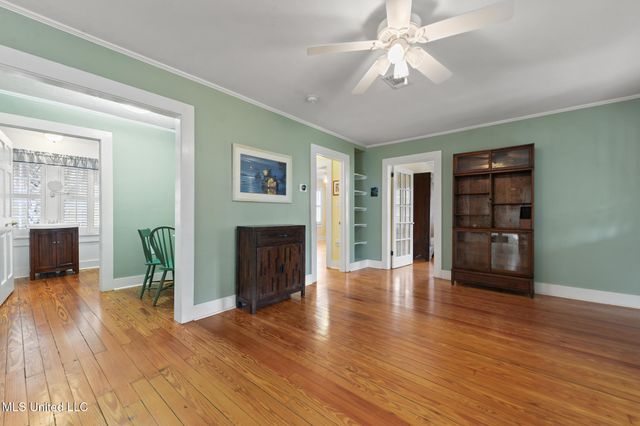 321 State Street, Bay Saint Louis, MS 39520