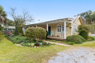 321 State Street, Bay Saint Louis, MS 39520