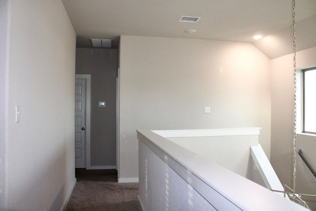 174 Gullivers DR, Elgin, TX 78621