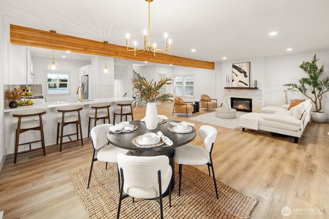 3037 21st Avenue W, Seattle, WA 98199