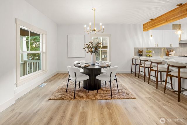 3037 21st Avenue W, Seattle, WA 98199