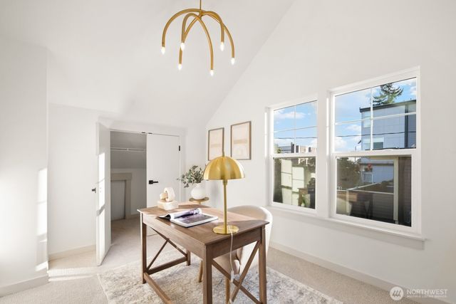 3037 21st Avenue W, Seattle, WA 98199