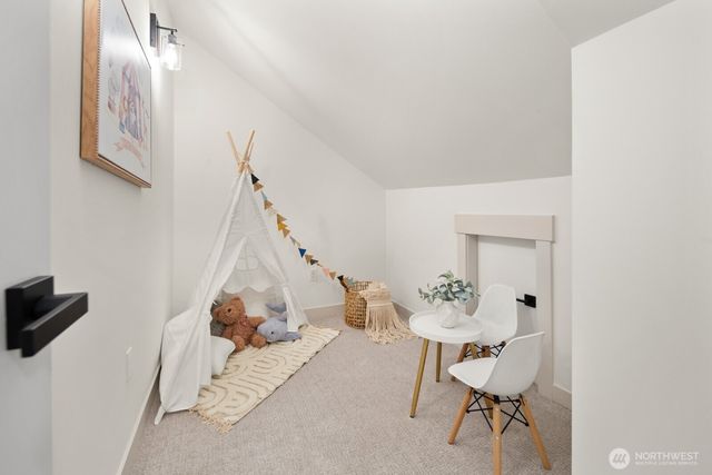 3037 21st Avenue W, Seattle, WA 98199