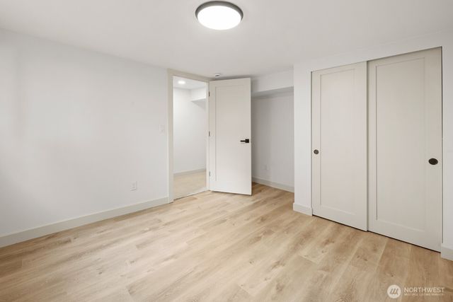 3037 21st Avenue W, Seattle, WA 98199