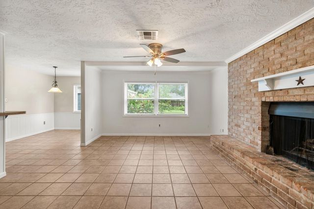 13714 Lynnwood Lane, Sugar Land, TX 77498