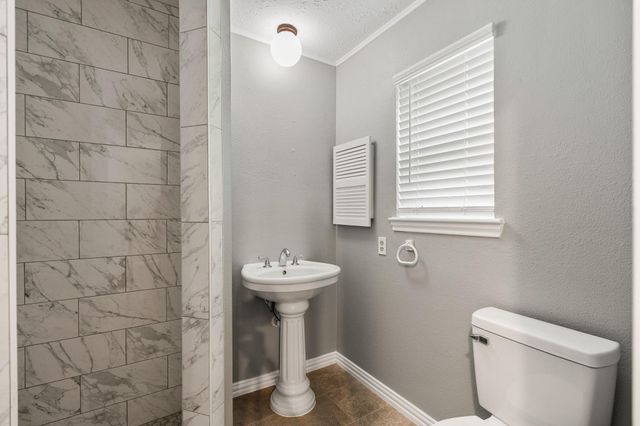 13714 Lynnwood Lane, Sugar Land, TX 77498