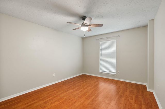 13714 Lynnwood Lane, Sugar Land, TX 77498