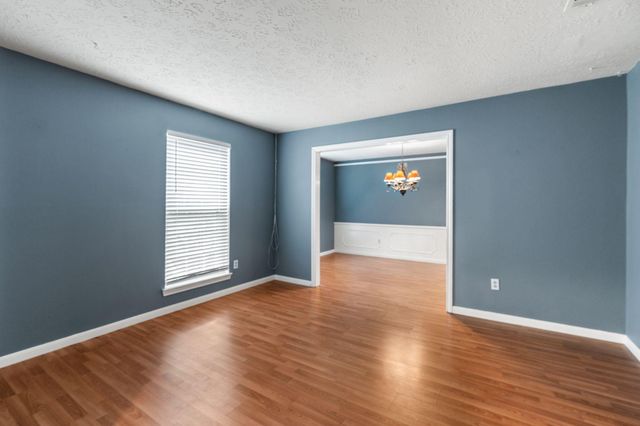 13714 Lynnwood Lane, Sugar Land, TX 77498