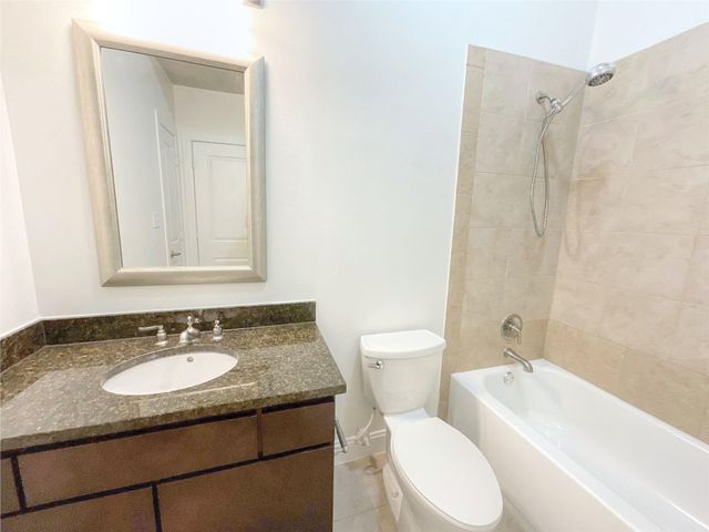 300 St Joseph Parkway 109, Houston, TX 77002