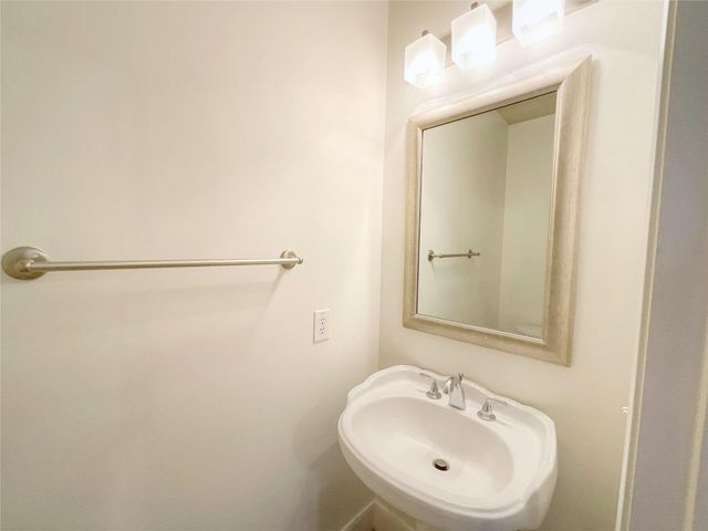 300 St Joseph Parkway 109, Houston, TX 77002