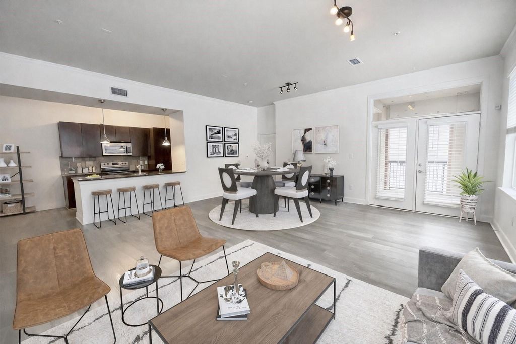 300 St Joseph Parkway 109, Houston, TX 77002