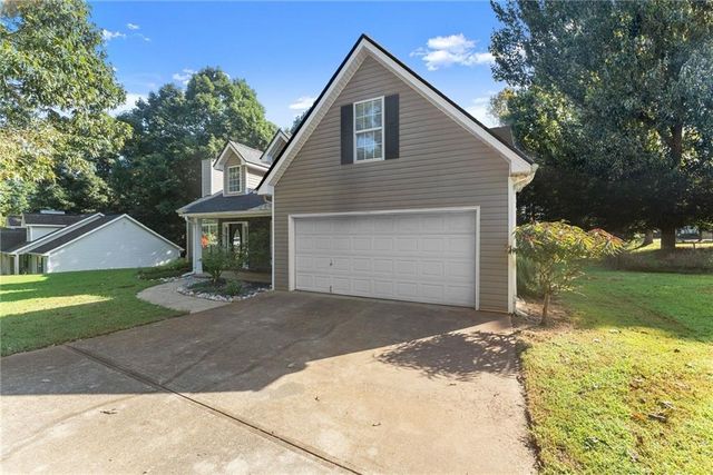 61 Hawthorne Drive, Jefferson, GA 30549