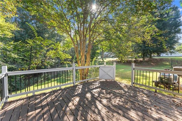 61 Hawthorne Drive, Jefferson, GA 30549