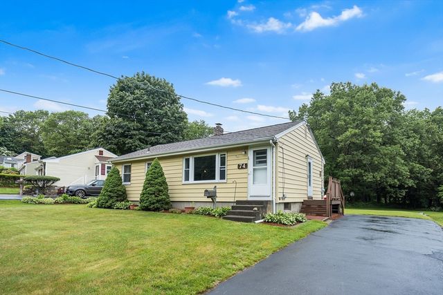 74 Wyoming Dr, Holden, MA 01520