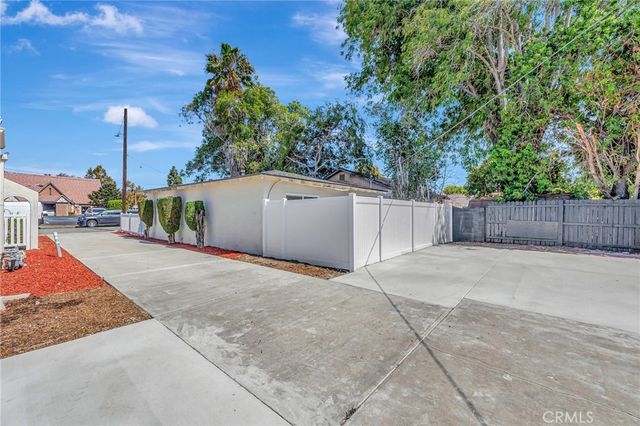 7912 16th, Westminster, CA 92683