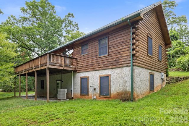 266 Rhododendron Drive, Saluda, NC 28773