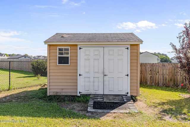 208 Stillwater Creek Drive, Goldsboro, NC 27534