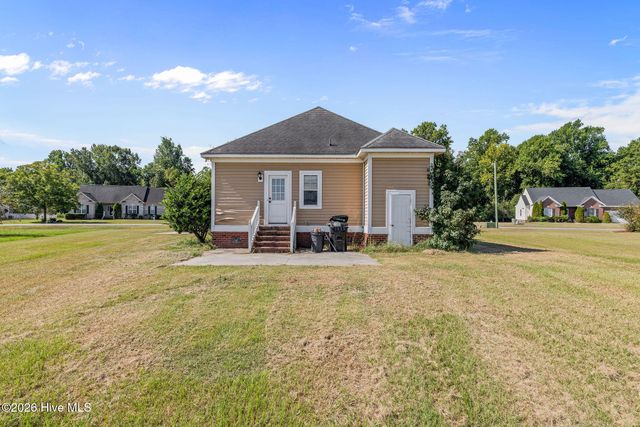 208 Stillwater Creek Drive, Goldsboro, NC 27534