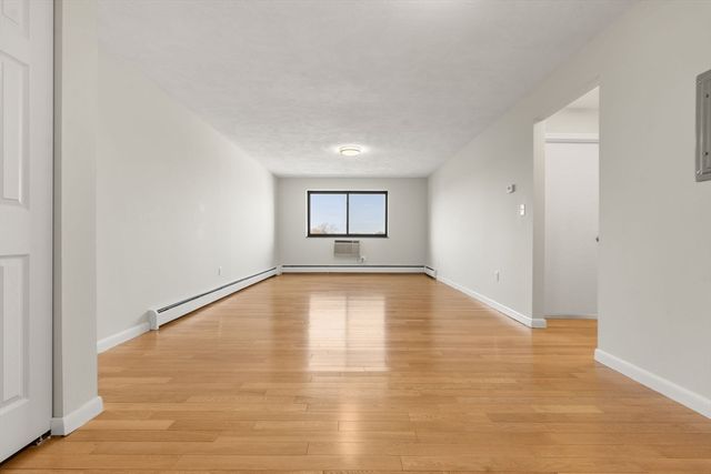 35 Glencoe Street 43, Boston, MA 02134