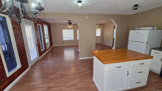 510 Good Spur Road, Shirley, AR 72153