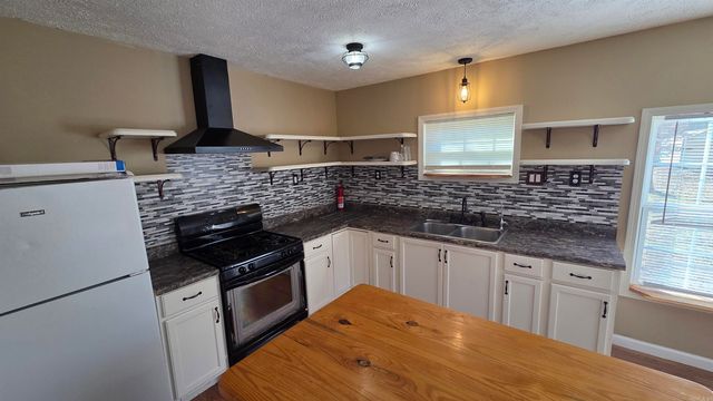 510 Good Spur Road, Shirley, AR 72153