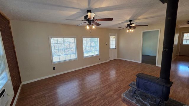 510 Good Spur Road, Shirley, AR 72153