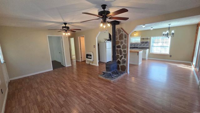 510 Good Spur Road, Shirley, AR 72153