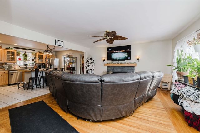 24 Cala Ave, Tiverton, RI 02878