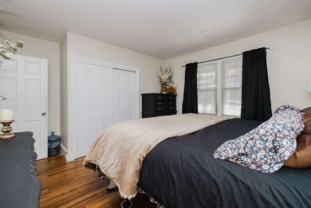 24 Cala Ave, Tiverton, RI 02878