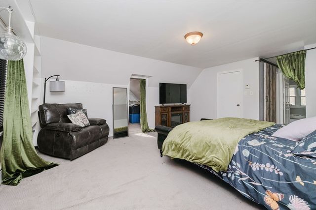 24 Cala Ave, Tiverton, RI 02878