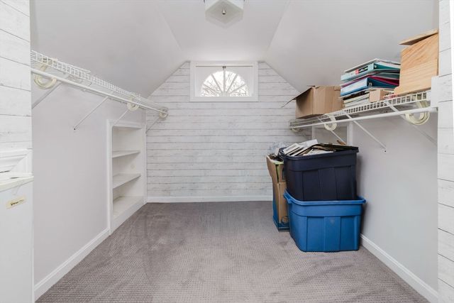 24 Cala Ave, Tiverton, RI 02878