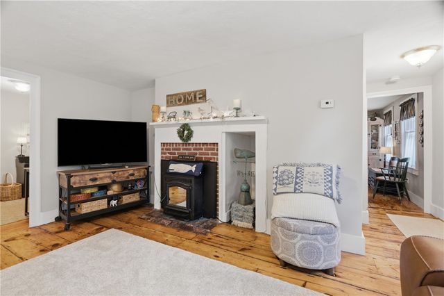 44 Old Great Road, North Smithfield, RI 02896